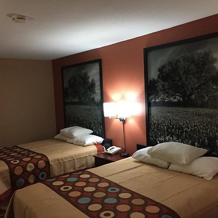 Motel Super 8 By Wyndham Bastrop Tx Esterno foto