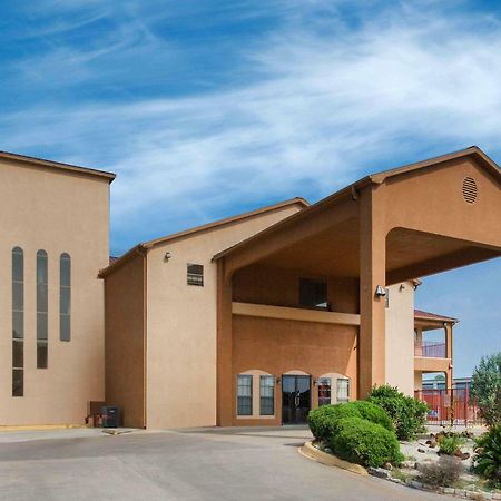 Motel Super 8 By Wyndham Bastrop Tx Esterno foto