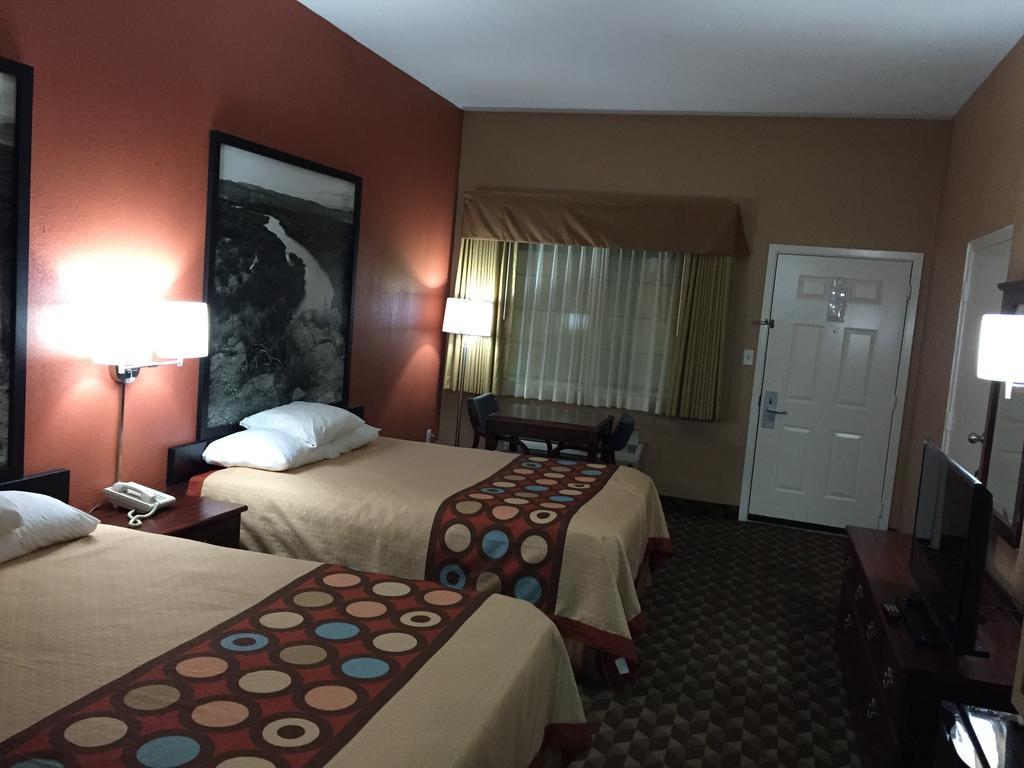 Motel Super 8 By Wyndham Bastrop Tx Esterno foto